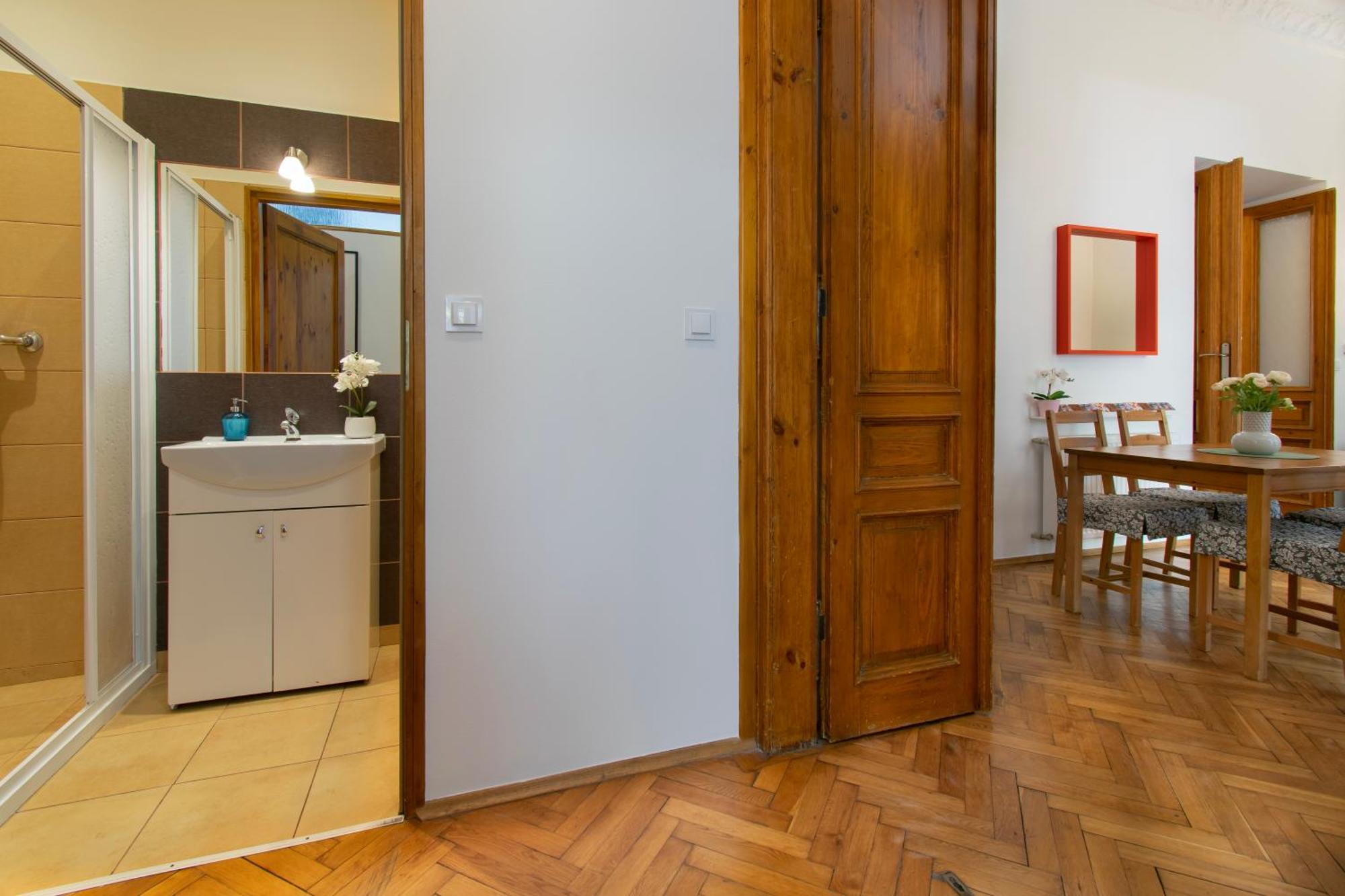 Ground Floor Family Apartment Краков Экстерьер фото