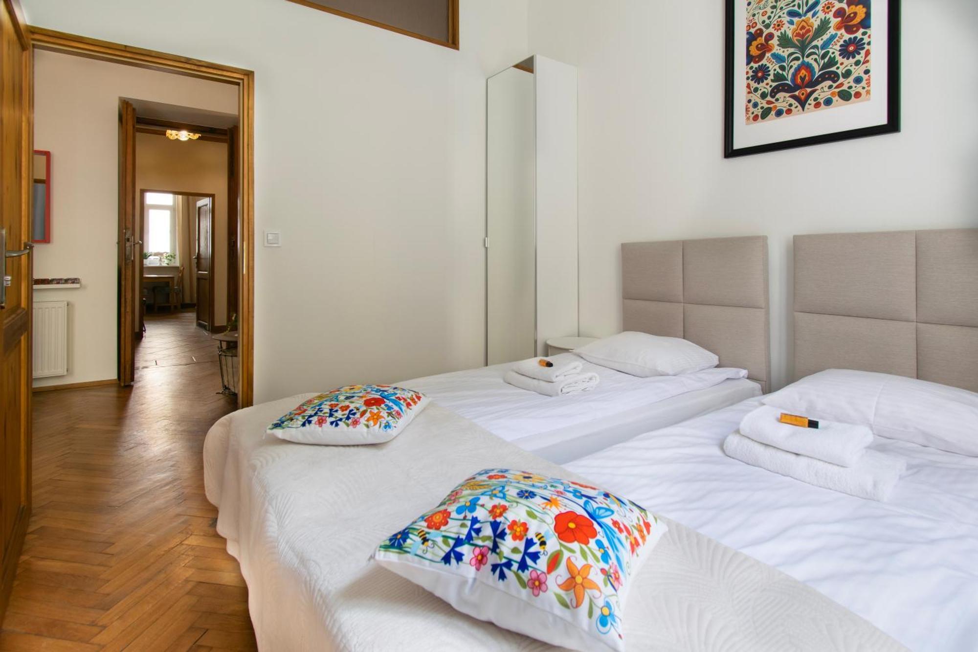 Ground Floor Family Apartment Краков Экстерьер фото